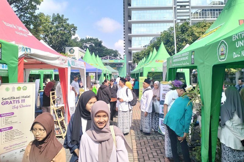 BANGUN ENTREPRENEURIAL UNIVERSITY, UNISMA GELAR PAMERAN KARYA WIRAUSAHA DAN INOVASI