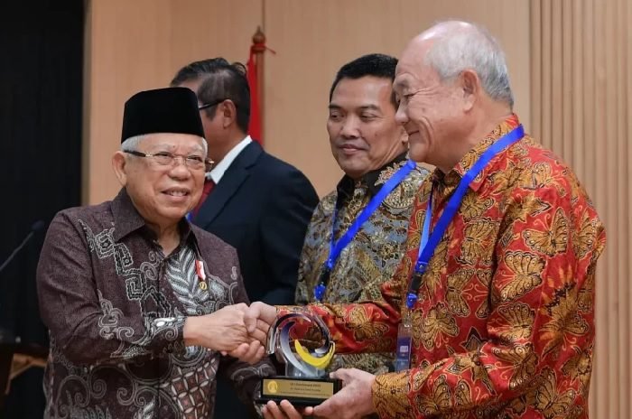 PACU EKONOMI SYARIAH, WAPRES DORONG INOVASI MELALUI KERJA SAMA INTELEKTUAL DAN ULAMA