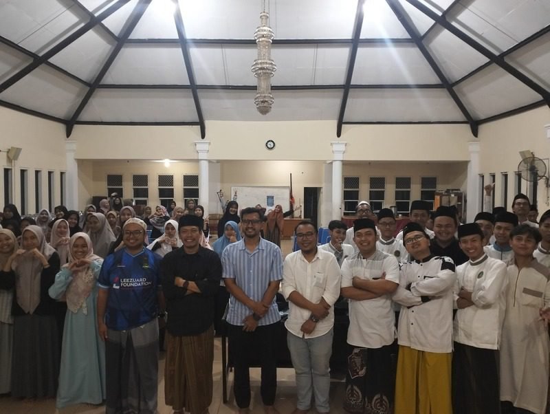 PESMA AL-HIKAM MALANG GELAR ENTREPRENEURSHIP COACHING CLINIC BERSAMA LEEZUARD FOUNDATION