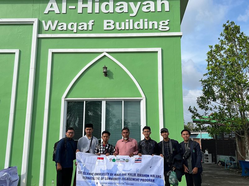 Mahasiswa UIN & STAI Al-Hikam Malang KKM di Thailand
