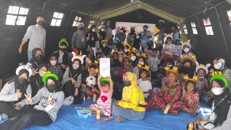 SWAYANAKA, KOMUNITAS MAHASISWA YANG TERGERAK UNTUK MEMBANGUN GENERASI ANAK INDONESIA