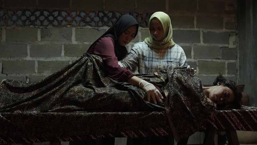 DIANGKAT DARI KISAH NYATA, ‘PEMANDI JENAZAH’ TAYANG DI BIOSKOP BULAN DEPAN