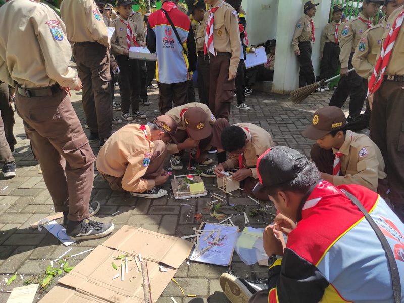 Membuat miniatur tenda