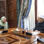 GRAND SYEIKH AL-AZHAR SAMBUT HANGAT PUTRI GUS DUR