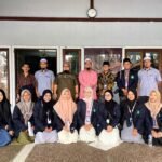 SEBELAS MAHASISWA UIN MALIKI MALANG MENCARI PENGALAMAN DI NEGERI JIRAN