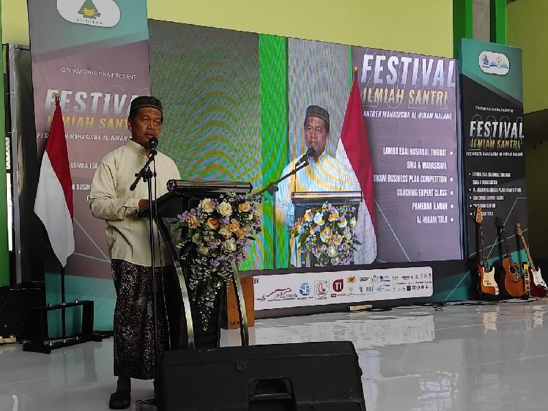 STAIMA AL HIKAM BERI APRESIASI DAN PENGHARGAAN DI PUNCAK FESTIVAL ILMIAH SANTRI 2024