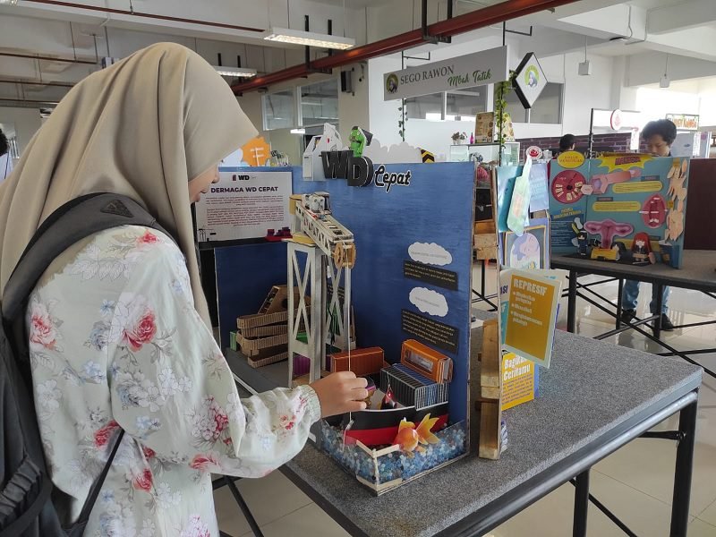PAMERKAN KREATIVITAS MAHASISWA, BINUS MALANG GELAR PAMERAN DESAIN