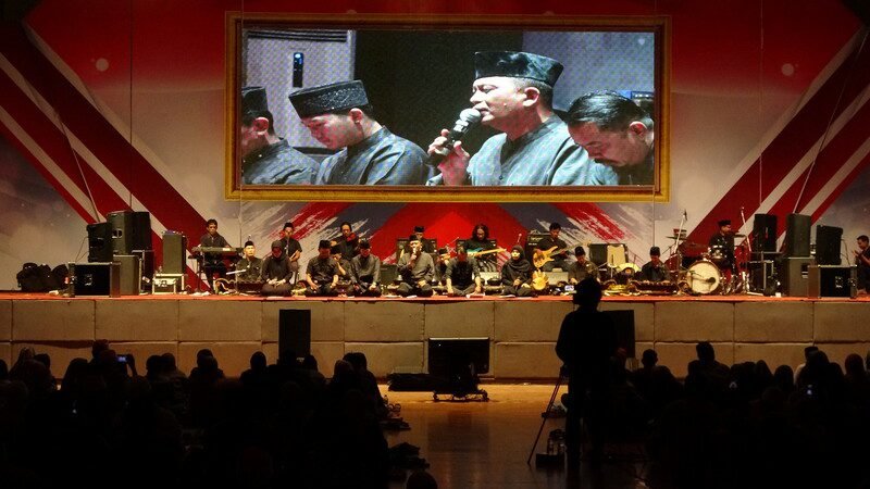 YKKRADIUS DAN IAPSC GELAR DOA KEDAMAIAN UNTUK INDONESIA BERSAMA KIAI KANJENG