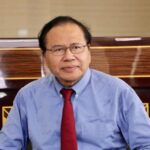 EKS MENKO KEMARITIMAN RIZAL RAMLI TUTUP USIA