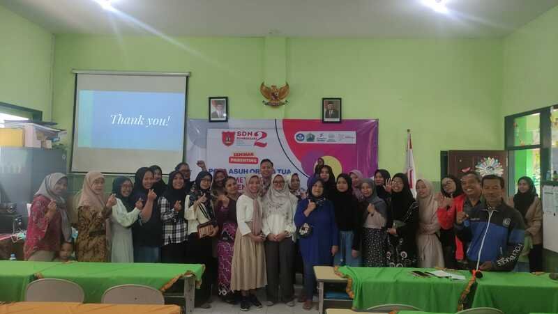 LAHIRKAN PESERTA DIDIK UNGGUL, SDN SUMBERSARI 2 GELAR SEMINAR PARENTING