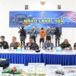 TNI AL GAGALKAN PENYELUNDUPAN NARKOBA JENIS SABU SEBERAT 4 KG DI PERAIRAN KEMBILIK ASAHAN