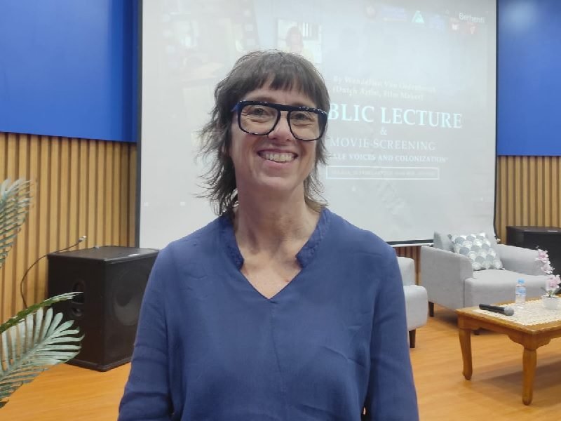 UNDANG DUTCH ARTIST FILM MAKER, BEDAH FILM FIB UB DIPENUHI MAHASISWA