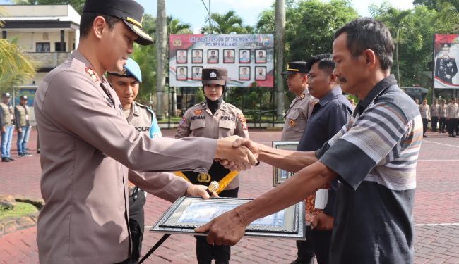 SUKSES PERANGI ISU SARA DI PEMILU 2024, KAPOLRES MALANG BERI PENGHARGAAN TNI-POLRI DAN MASYARAKAT