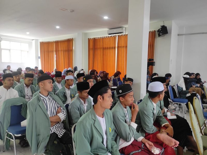 Peserta Student Talk