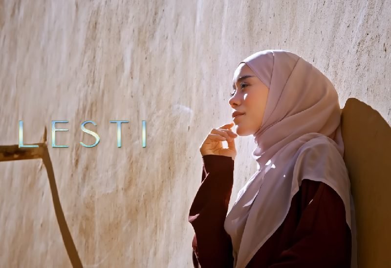 LESTI KEJORA RILIS SINGLE RELIGI ‘MENCINTAIMU KARENA ALLAH’