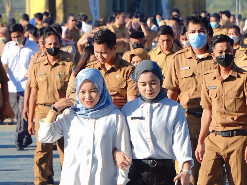 PRESIDEN TERBITKAN PP TERKAIT THR DAN GAJI KE-13 APARATUR NEGARA DAN PENSIUNAN