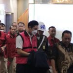 SUAMI DITETAPKAN TERSANGKA KORUPSI, SANDRA DEWI BISA IKUT TERSERET