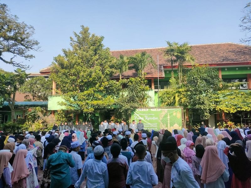MAHASISWA STAIMA MALANG SEMARAKKAN PROGRAM PESANTREN RAMADHAN SDN PERCOBAAN 2 MALANG
