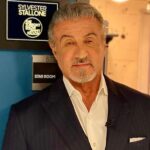 SYLVESTER STALLONE RANGKAP PEMAIN DAN PRODUSER EKSEKUTIF DI ‘TULSA KING’ SEASON 2