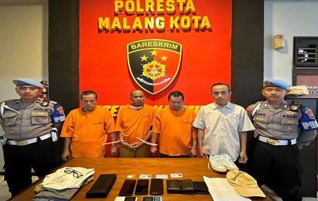 POLISI BEKUK KOMPLOTAN GENDAM, KURAS REKENING MASJID 95 JUTA