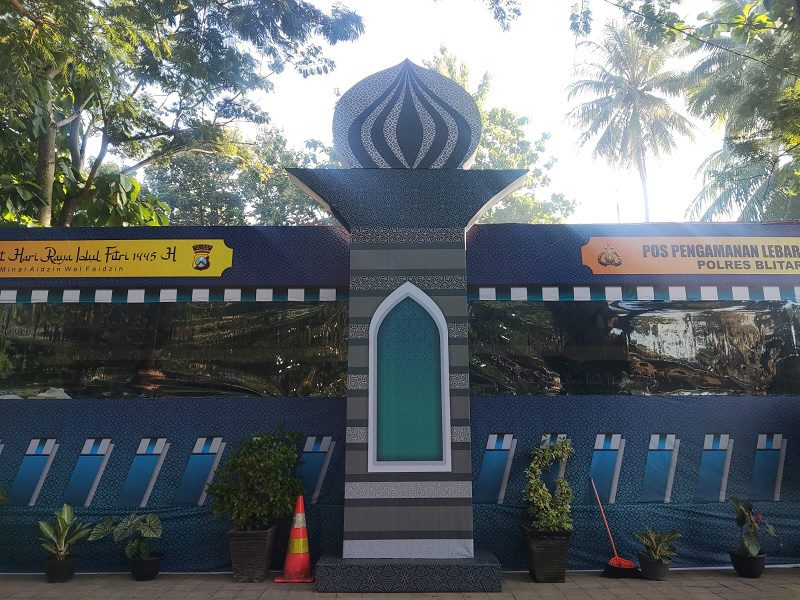 POS OPERASI KETUPAT 2024 POLRES BLITAR, JAGA KELANCARAN LALIN DAN KONDISUFITAS JELANG LEBARAN