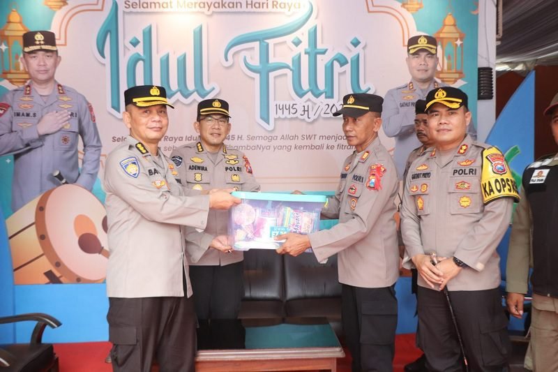PAMATWIL POLDA JATIM TINJAU PENGAMANAN LEBARAN DI TRENGGALEK
