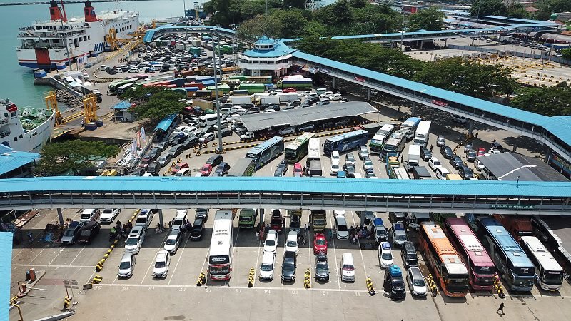 SEMARAKKAN PRORAM MUDIK GRATIS, ASDP LAYANI 800 PEMUDIK DI 3 LINTASAN