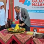 POTONG TUMPENG, TASYAKURAN DIES NATALIS KE-44 UNIGA