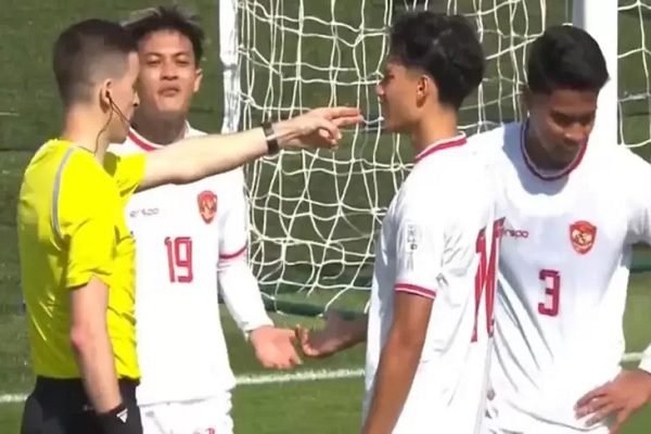 TIMNAS U23 KALAH DARI GUINEA, IBNU JAMIL: KEPUTUSAN WASIT KACAU