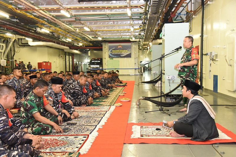 JELANG KTT WWF 2024, UNSUR SATGASLA GELAR DOA BERSAMA DI KRI RJW-992