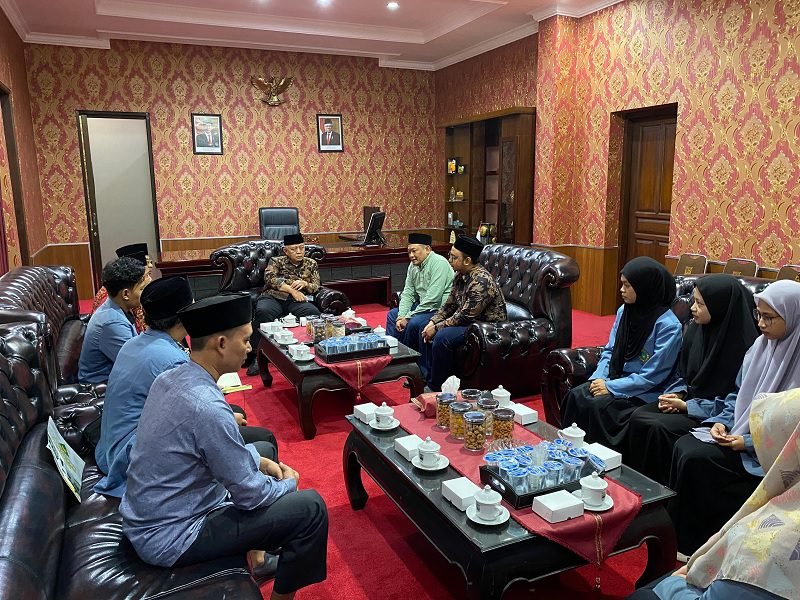 SANTRI AL-HIKAM MALANG SAMPAIKAN GAGASAN PENGABDIAN “HAMASSA LILLAH” KEPADA BUPATI MALANG