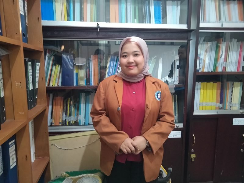 MOMEN ISTIMEWA WISUDA 302 MAHASISWA UNIKAMA BERTEPATAN DENGAN DIES NATALIS KE-67