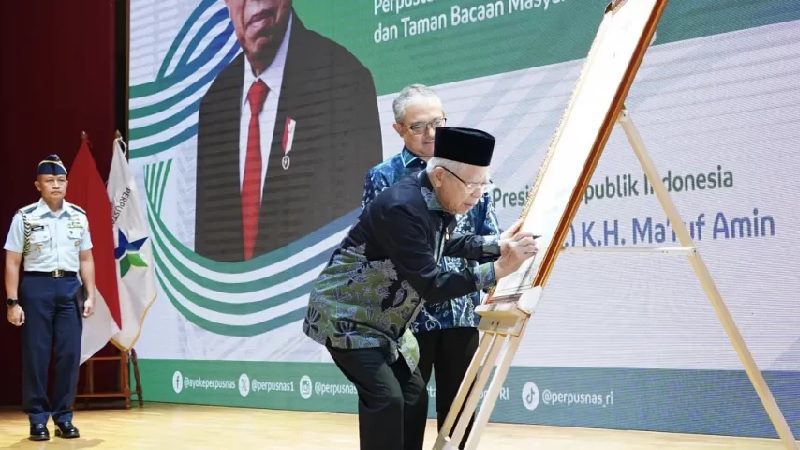 MELALUI GERAKAN LITERASI, WAPRES DORONG PERAN AKTIF MASYARAKAT DESA DALAM PROGRAM PEMBANGUNAN