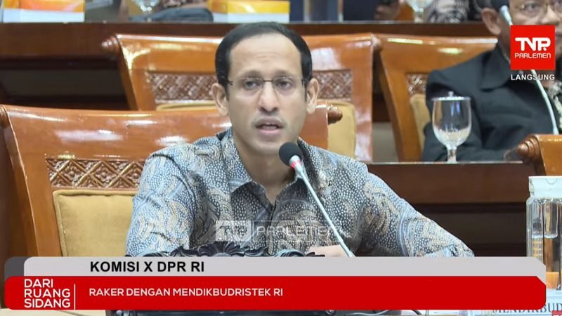 MENTERI NADIEM TANGGAPI SOAL UKT SETINGGI LANGIT DI DPR