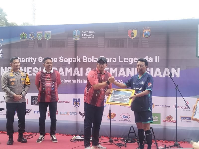 CHARITY GAME PARA LEGENDA 2, KADISPORA JATIM: TIDAK BOLEH ADA LAGI KERUSUHAN ANTAR SUPPORTER