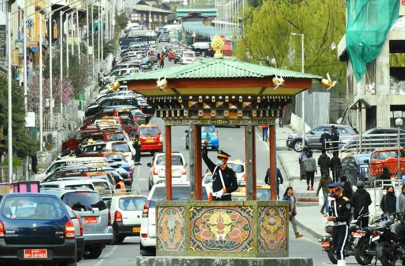 BHUTAN SATU-SATUNYA NEGARA DI DUNIA YANG TAK MEMILIKI LALU LINTAS, KOK BISA?