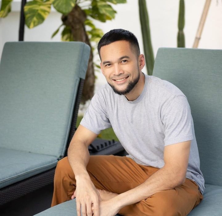 DIKRITIK NETIZEN GARA-GARA KULKAS, TEUKU WISNU: MAKASIH YA, SEMUANYA