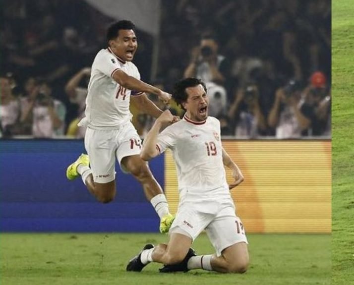 RUMPUT GBK SEBABKAN LUTUT THOM HAYE TERLUKA, COACH JUSTIN BUKA SUARA