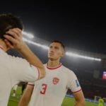 TULANG PUNGGUNG TIMNAS. Jay Idzes tampil impresif di laga melawan Filipina. Foto: @jayidzes/Instagram