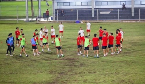 MEDIA VIETNAM IKUT SOROTI LAPANGAN LATIHAN IRAK YANG DIANGGAP BURUK, ERICK THOHIR SINGGUNG HAL INI