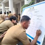 LURAH SE-KOTA MALANG DEKLARASI 100% KELURAHAN CINTA STATISTIK
