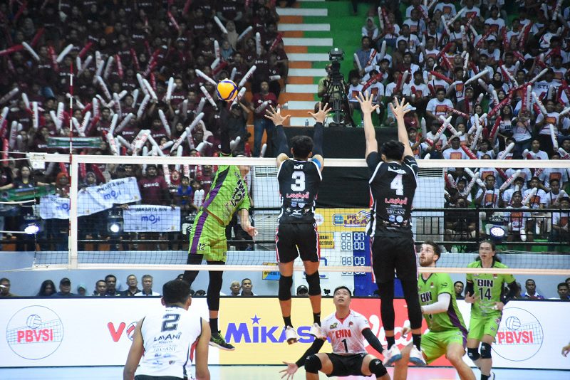 JUARA BERTAHAN LAVANI TAK TERBENDUNG SAAT LUMAT STIN BIN 3-1