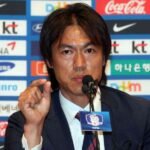 KFA TUNJUK HONG MYUNG-BO PELATIH TIMNAS KORSEL