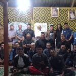 KENANG KORBAN TRAGEDI KANJURUHAN, AREMANIA NGAJUM KIRIM DOA BERSAMA