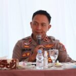 FORUM JUMAT CURHAT, POLRES MALANG SERAP ASPIRASI WARGA DESA PENIWEN KROMENGAN