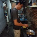 LALAPAN CORO: WARUNG LALAPAN SEDERHANA JADI INCARAN PECINTA JAMUR