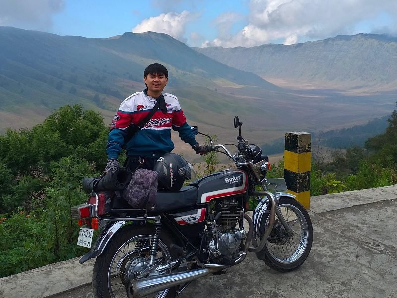 BERAWAL DARI HOBI, PEMUDA LOMBOK INI SOLO TURING DENGAN MOTOR TUANYA