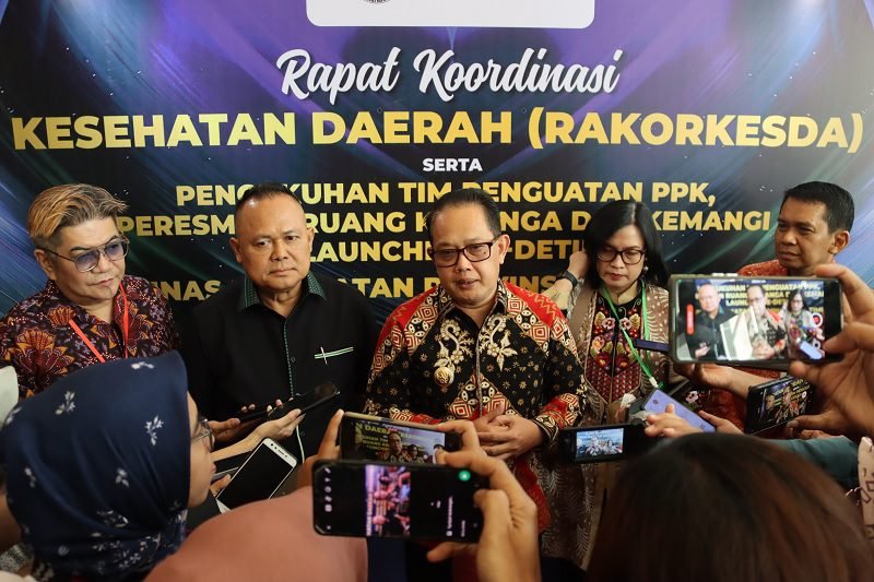 INOVASI APLIKASI E-DETIK, LANGKAH MAJU JATIM TURUNKAN ANGKA KEMATIAN IBU DAN BAYI