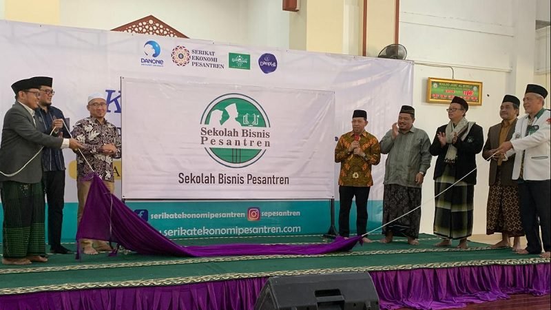 SEJALAN PROGRAM KEMANDIRIAN, SEKOLAH BISNIS PESANTREN RESMI DIBUKA