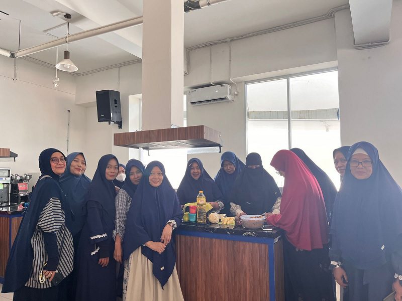 Beribu keahlihan di salurkan, bersama dengan ibu ibu bahagia